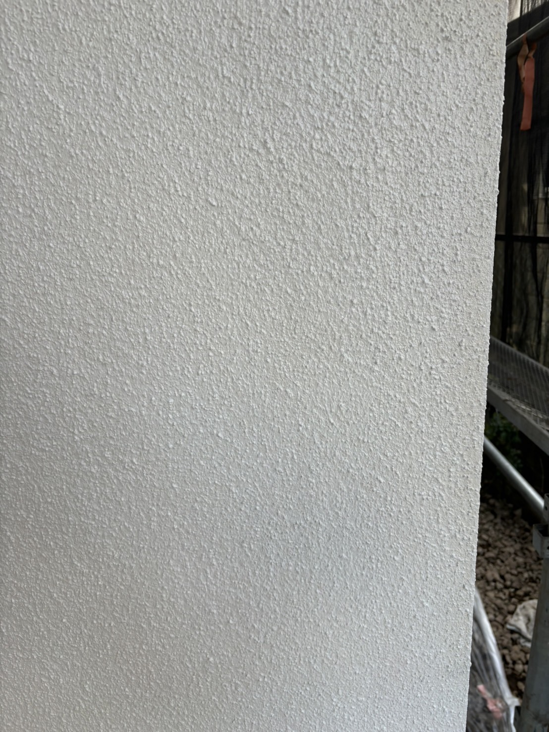 ［東京都清瀬市元町］外壁の下塗りを行いました【施工中の様子60】