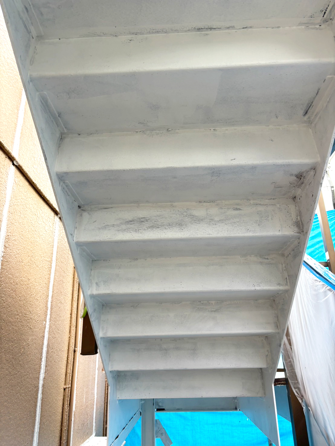 ［東京都清瀬市元町］外階段の施工を行いました【施工中の様子184】