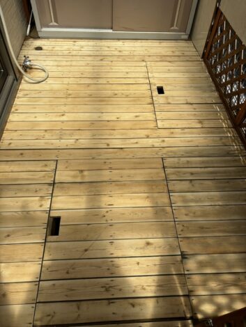 ［東京都清瀬市中里］ウッドデッキの前回の塗膜除去を行いました【施工中の様子197】